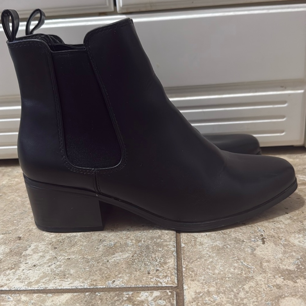 Women’s Black Ankle Boots with Block Heel - Size 8